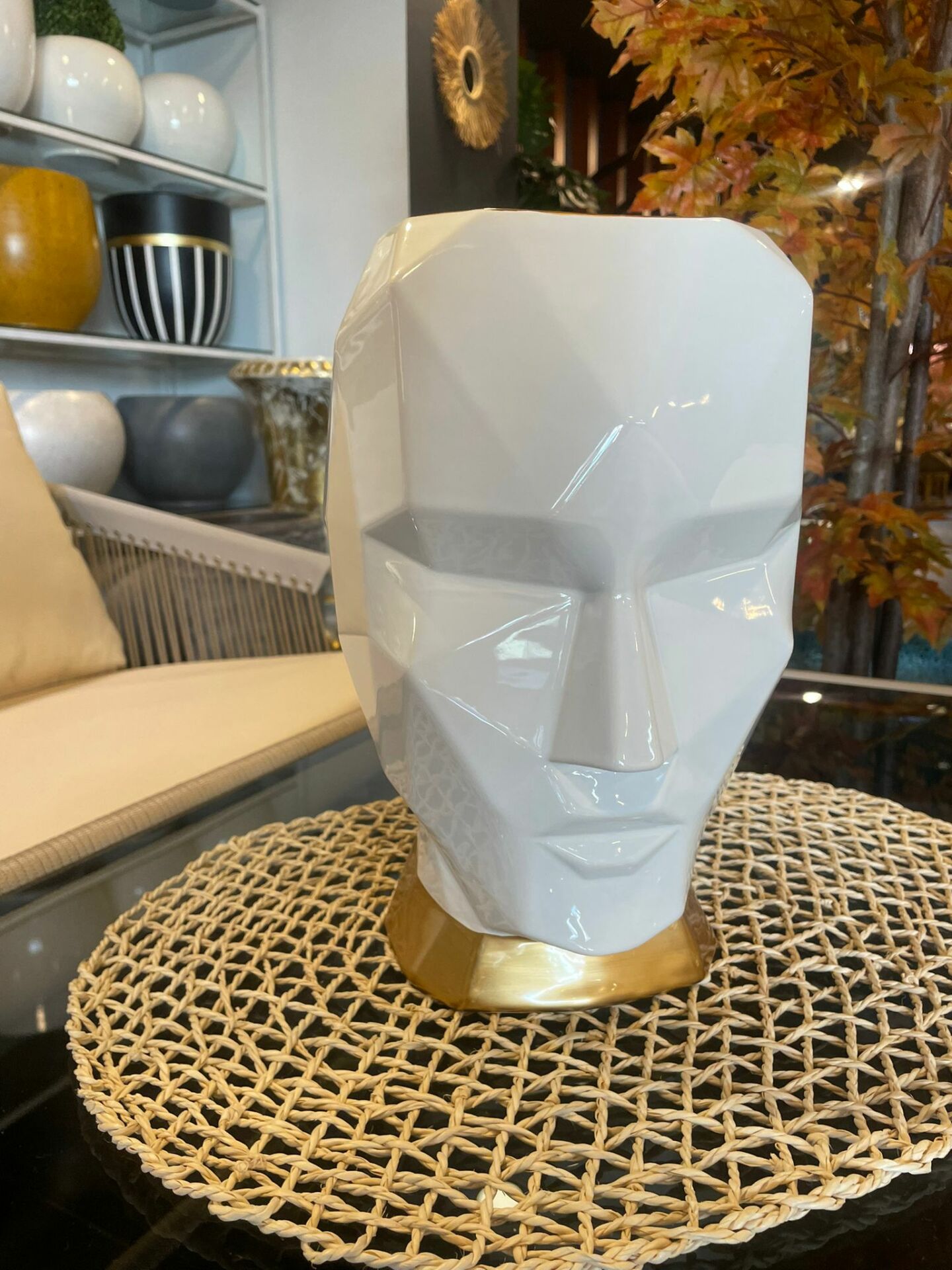 Kubik%20yüz%20model%20saksı